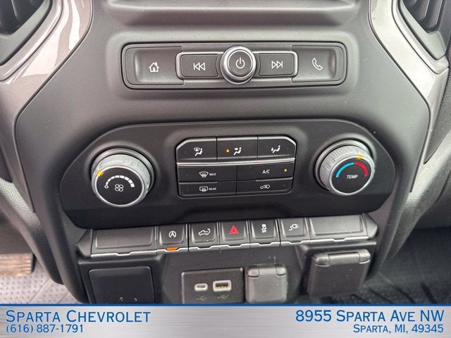 2022 Chevrolet Silverado 1500 LTD Custom 4WD