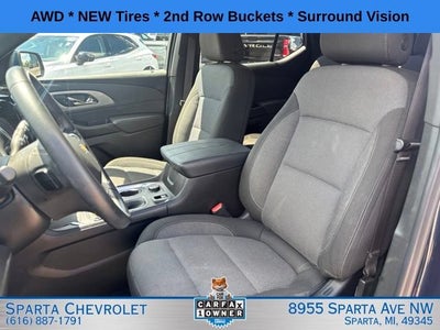 2023 Chevrolet Traverse LT Cloth