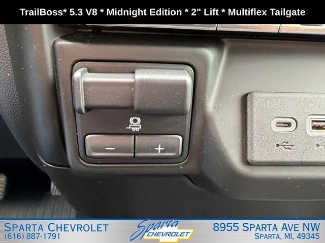 2021 Chevrolet Silverado 1500 Custom Trail Boss