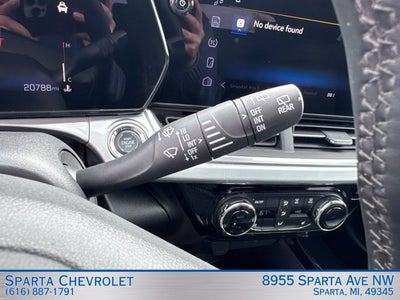 2025 Chevrolet Trax LT FWD