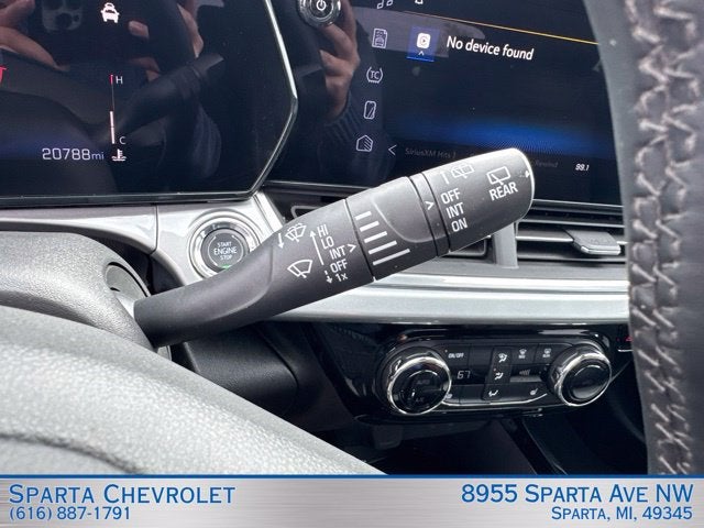 2025 Chevrolet Trax LT FWD
