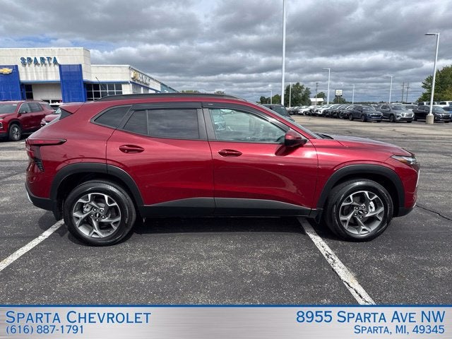 2025 Chevrolet Trax LT FWD