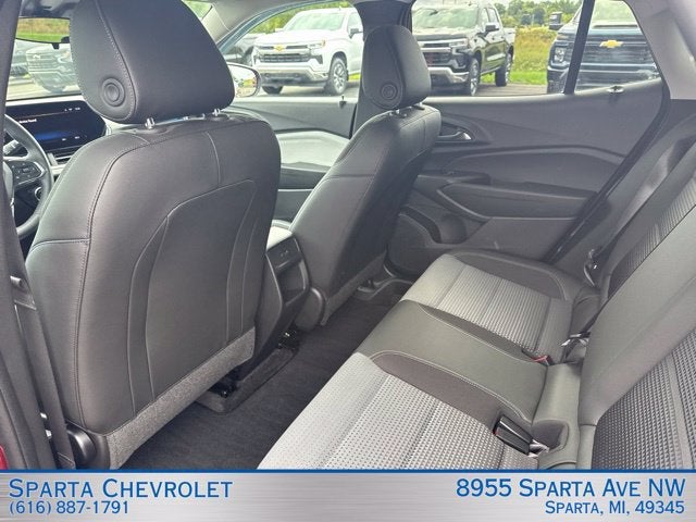 2025 Chevrolet Trax LT FWD